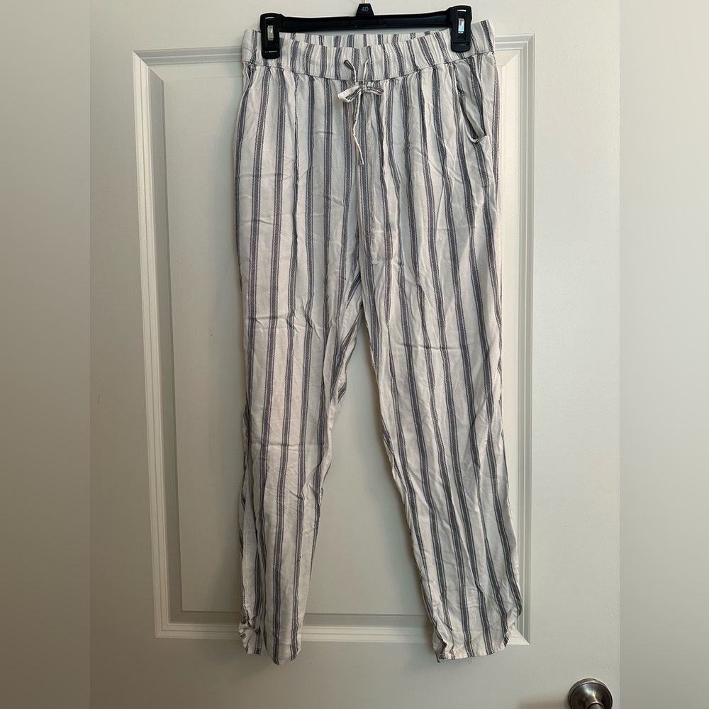 American eagle, light weight draw string pant